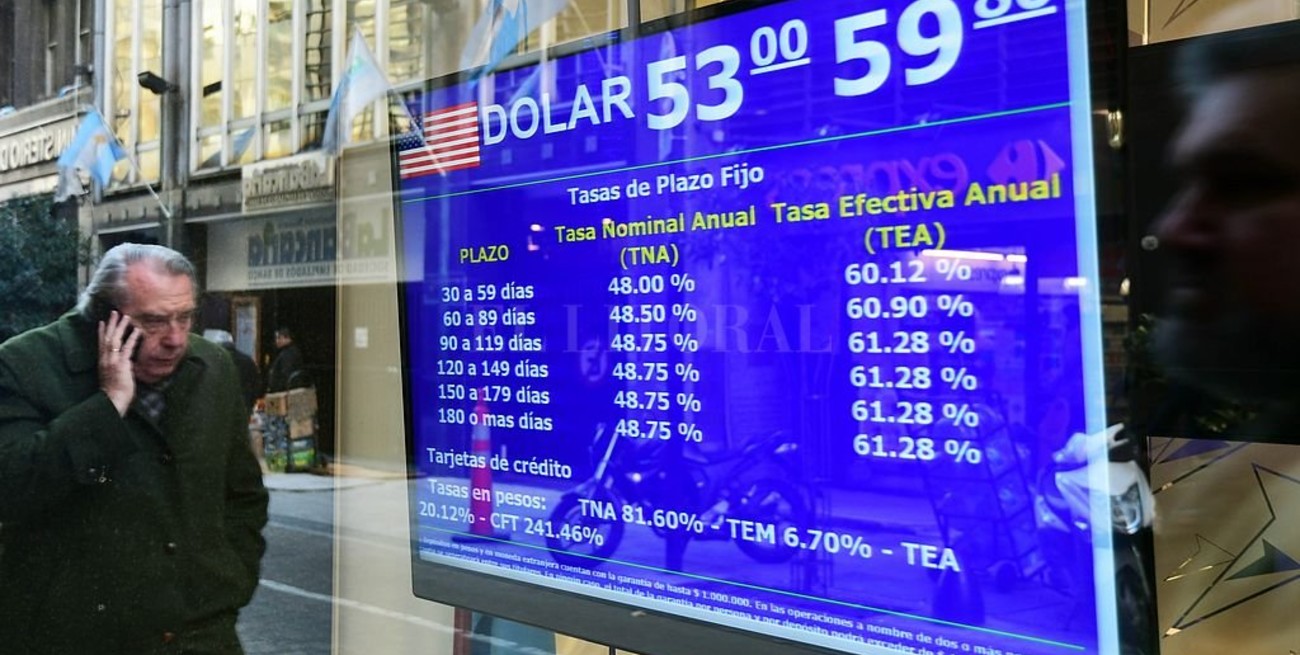 El dólar moderó la suba y cerró a $ 58,33