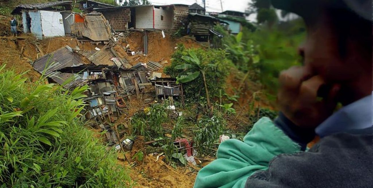 Río de Janeiro: Suben a 14 los muertos por el derrumbe de roca en una favela 