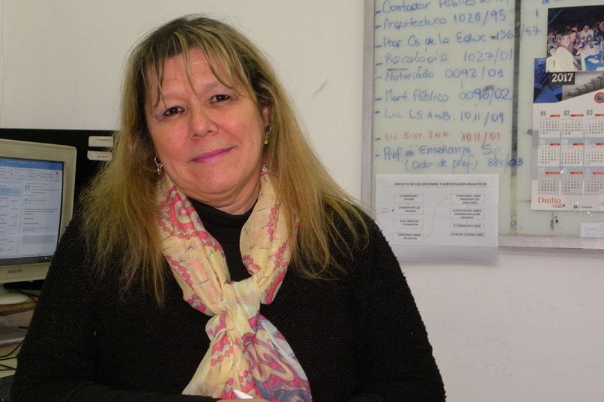 ELLITORAL_188223 |  Gentileza UCSF. Montenegro, trabaja hace 28 años en orientación vocacional.  Trabajar en crisis significa ir acomodándose permanentemente con El fin de poder llevar al adolescente a este trabajo interno que debe hacer .