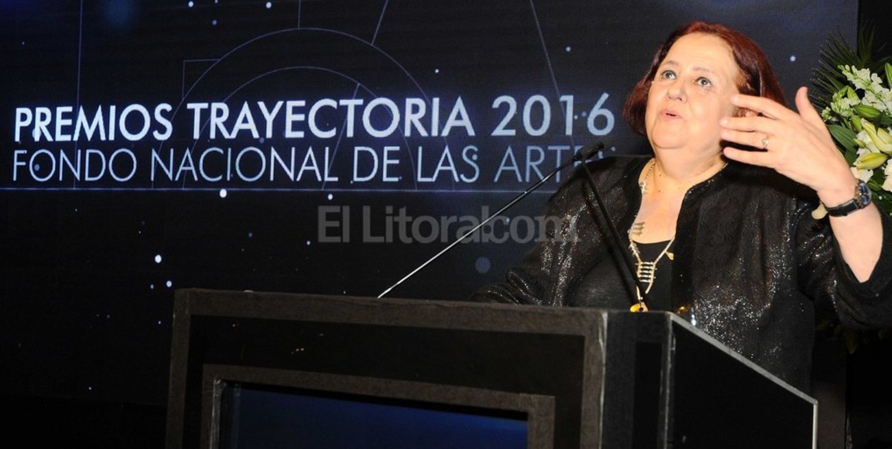 Chiqui González, distinguida por el Fondo Nacional de las Artes