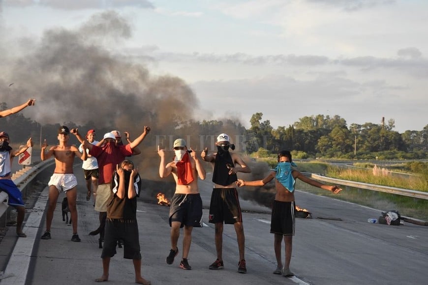 ELLITORAL_284842 |  Luis Cetraro Menores en piquetes. Uno de los puntos más controversiales en la dinámica de la demanda social y las políticas del Estado.