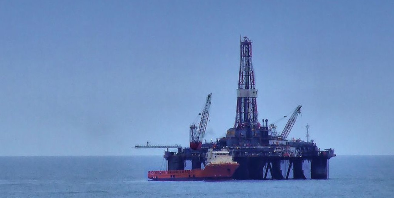  El Gobierno autorizó a dos empresas a buscar hidrocarburos en mar argentino