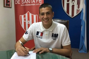 Gentileza Prensa Unión El reconquistense Alan Sosa, que viene atajando en reserva y fue el suplente de Castro en cancha de Vélez.
