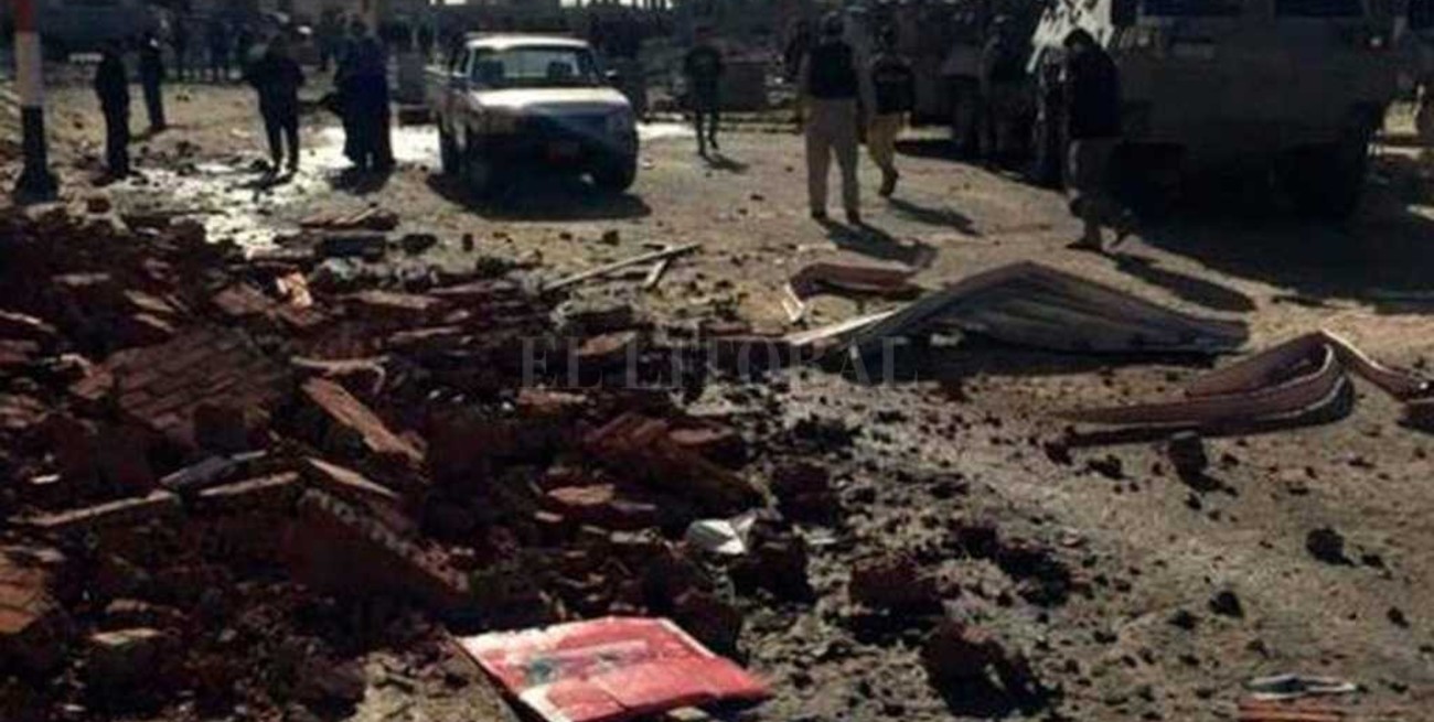 Asciende a 270 el número de víctimas por el ataque a una mezquita de Egipto