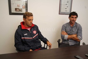 Guillermo Di Salvatore Las caras famosas. Martín Cicotello y Mariano Echagüe fueron dos de los grandes jugadores que nacieron en Ateneo y luego triunfaron en el fútbol profesional.