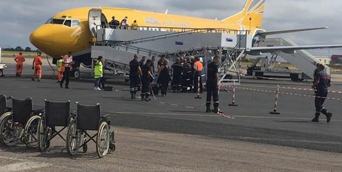 Un avión de Argelia con 147 pasajeros estuvo en cuarentena en Francia por sospecha de cólera
