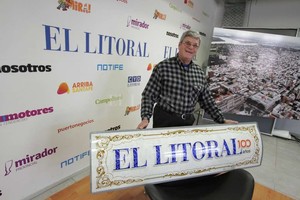 ELLITORAL_218938 |  Guillermo Di Salvatore. 100 años se cumple una sola vez, así que no me lo quería perder , dijo Peco al pisar la redacción de El Litoral.