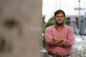 Pablo Aguirre En Santa Fe. Adán Levy (foto) inauguraba esta tarde, con una charla, el ciclo académico en la UTN local.