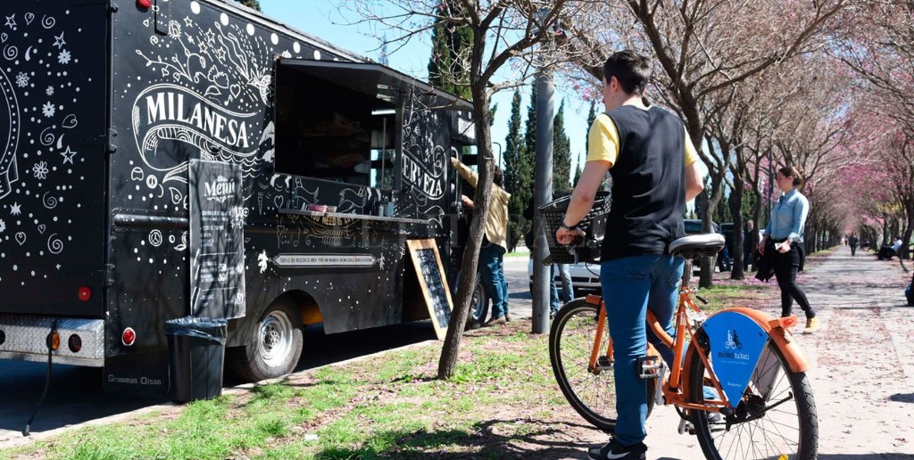 El negocio de los food trucks pierde terreno en las calles de Rosario