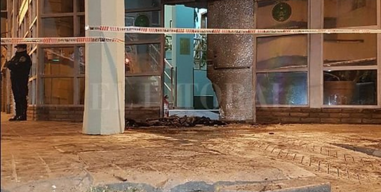Investigan un atentado explosivo en una sede de Gendarmería en la ciudad de Córdoba