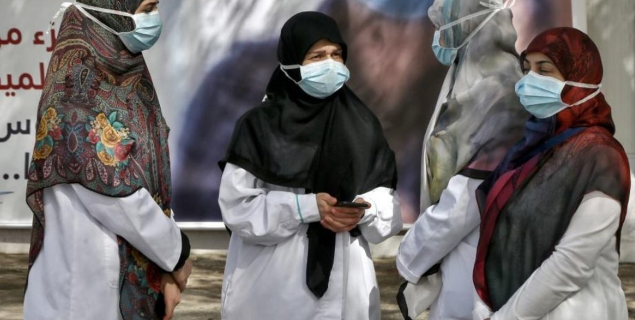 Con casi 3.300 muertos por coronavirus, Irán busca aumentar su capacidad de diagnóstico