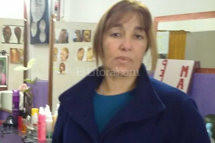 ELLITORAL_153074 |  Danilo Chiapello Delincuentes desvalijaron una peluquería de A. del Valle 7700 y dejaron a Roxana sin poder desempeñar su actividad.