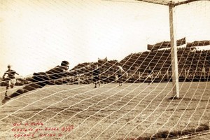 Archivo El Litoral El momento sublime en la historia particular de Salomón Elías, y en general de Colón, cuando logró el primer gol en el primer partido clásico ante Unión, hace ya más de 68 años. Fue en el arco de la Jota Jota Paso.