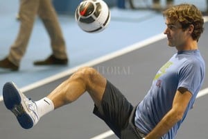 ELLITORAL_207790 |  Internet El Federer futbolista ¿podría haber elegido Argentina para jugar? !La argentina es muy linda. Me voy feliz. Fue el mejor viaje de mi vida  dijo en 2012.