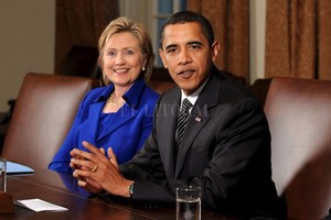 ELLITORAL_227279 |  KEVIN DIETSCH/POOL Los demócratas Hillary Clinton y Barack Obama.