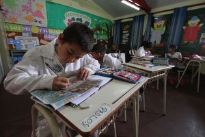 Mauricio Garín La educación rural reflejó índices saludables de rendimiento, llegando a estar por encima de la urbana en algunos casos.
