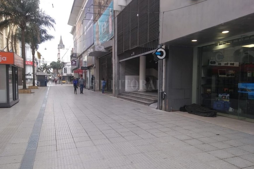 ELLITORAL_223971 |  El Litoral La peatonal San Martín sin actividad este martes.