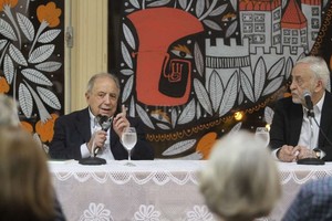Pablo Aguirre El texto de José María Paolantonio y Oscar Degregori fue presentado en la Feria del Libro de Santa Fe, que se realizó en la Estación Belgrano.