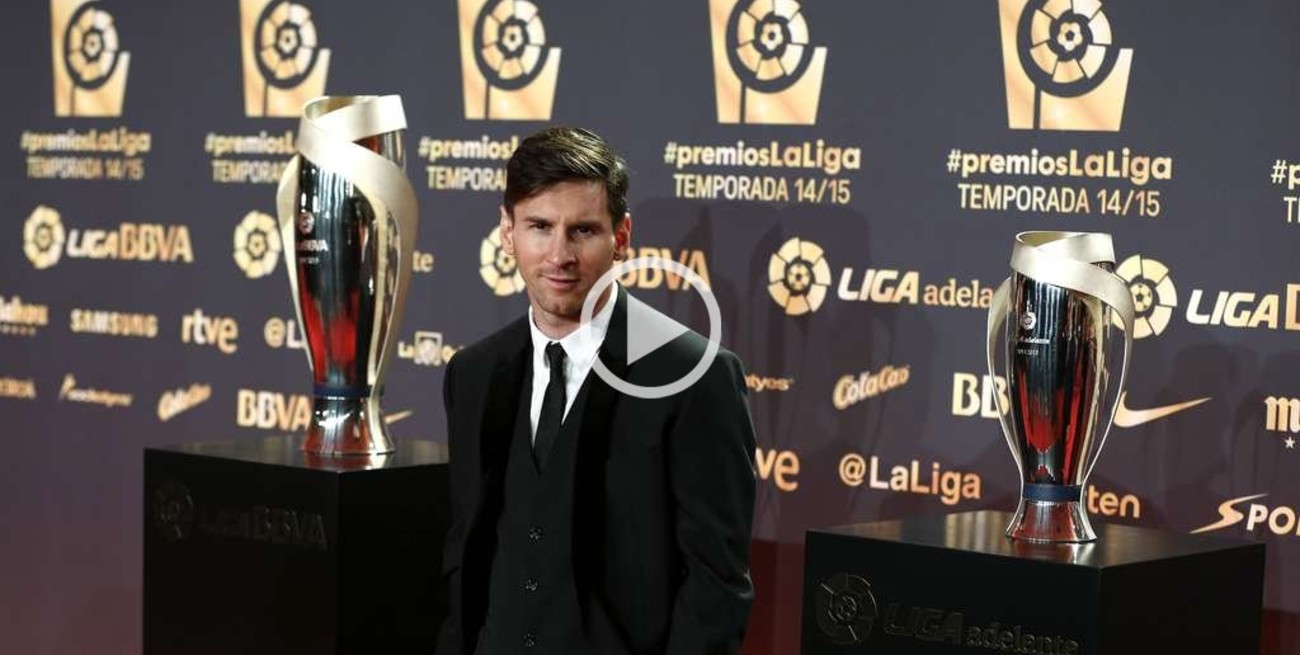 Messi fue elegido mejor jugador de España y se lo dedicó a Thiago