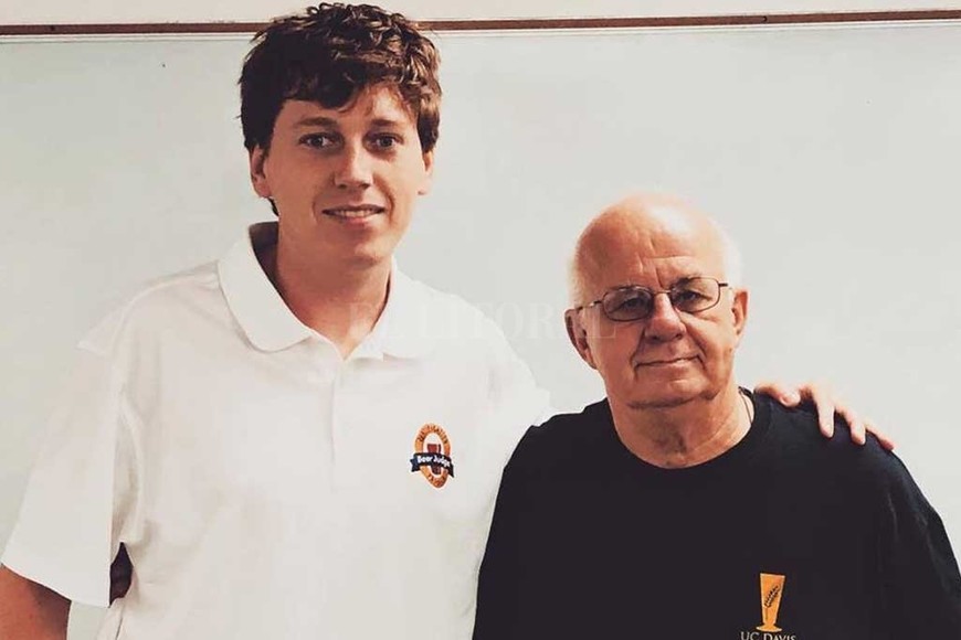 ELLITORAL_251486 |  Gentileza De lujo. Charles Bamforth fue una de las personas que se contactó con Mariano para felicitarlo.  Es una de las personas que más libros escribió acerca del proceso cervecero y la calidad de la cerveza , valoró Balbarrey.