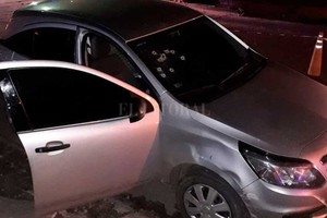 El Litoral Los balazos en el parabrisas, las muestras del feroz ataque ocurrido en Gral. Alvear