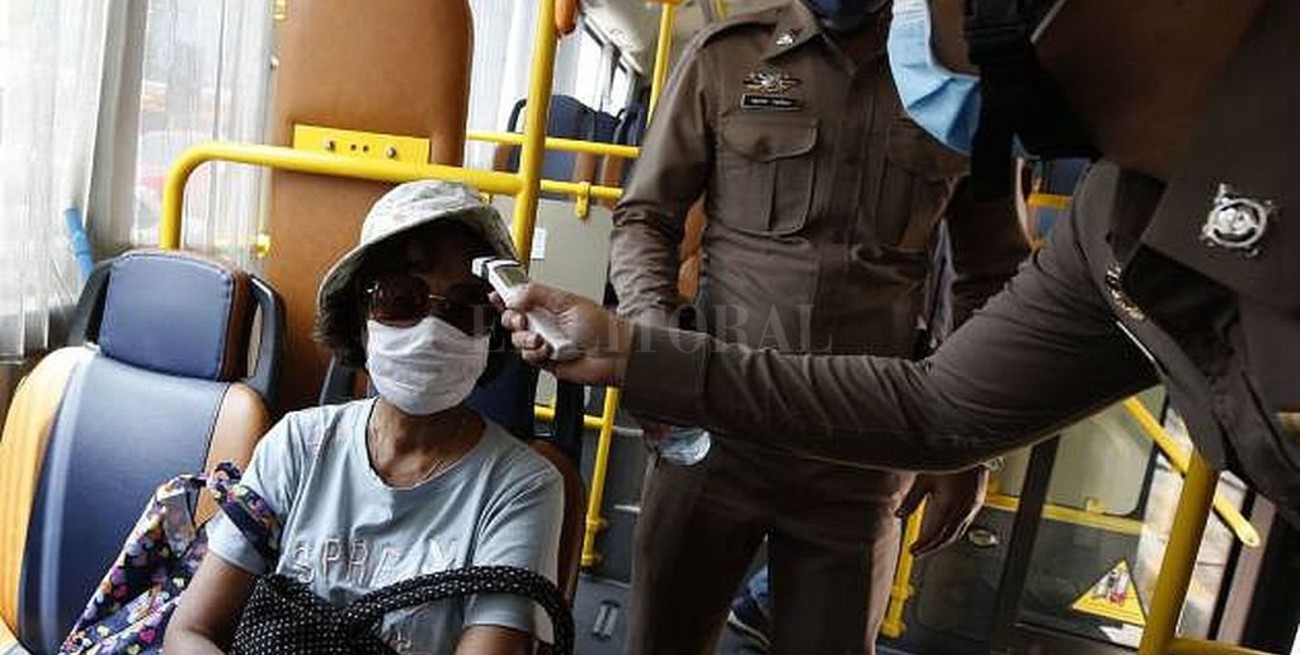 Tailandia prohibió las bromas sobre coronavirus en el Día de los Tontos