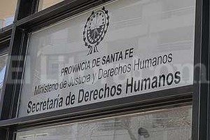 Guillermo Di Salvatore El Archivo Provincial de la Memoria se encontraba en Saavedra 2059, en la sede de la Secretaría de Derechos Humanos, que ahora se mudó a calle Mendoza 3443.  El traslado de un archivo histórico no es algo sencillo. Ni siquiera nos han informado si se hizo y de qué forma , indicó una investigadora.