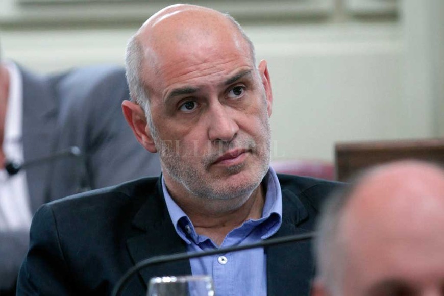 ELLITORAL_225392 |  El Litoral Garibaldi destacó lo actuado durante dos años y medio de tarea parlamentaria para llegar a un proyecto con fuerte respaldo.Del Frade acusó a los obispos santafesinos de pretender volver a la etapa pre conciliar.Boscarol:  Hce más de dos años que estamos debatiendo. Invitamos a todo el mundo a la comisión y por supuesto a los colegios católicos .