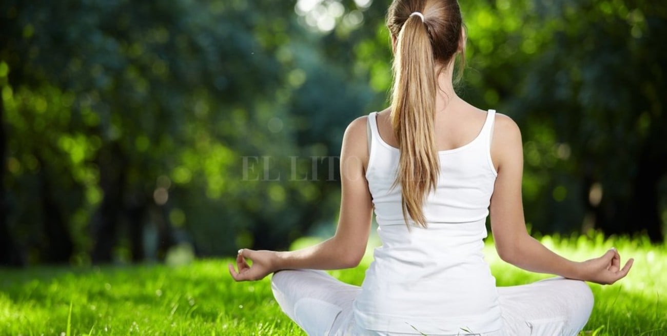 Celebran el Día Internacional del Yoga