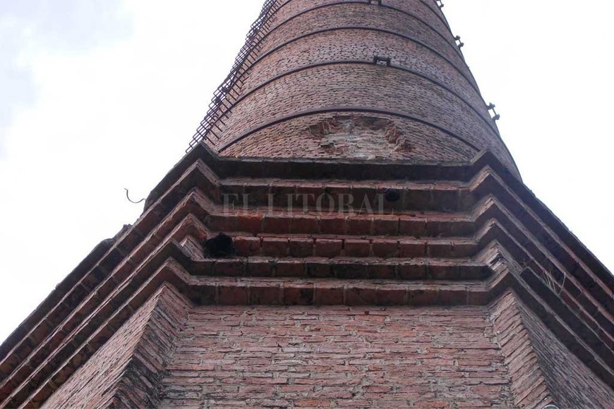ELLITORAL_226077 |  Gentileza Luis Müller DETALLE de la base de la chimenea en La Gallareta.