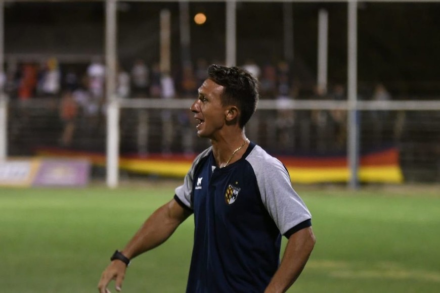 ELLITORAL_286756 |  M&G Fotografías Carlos Trullet. El experimentado DT presentaría cambios aunque el equipo de Ben Hur no está confirmado para visitar a Ateneo.