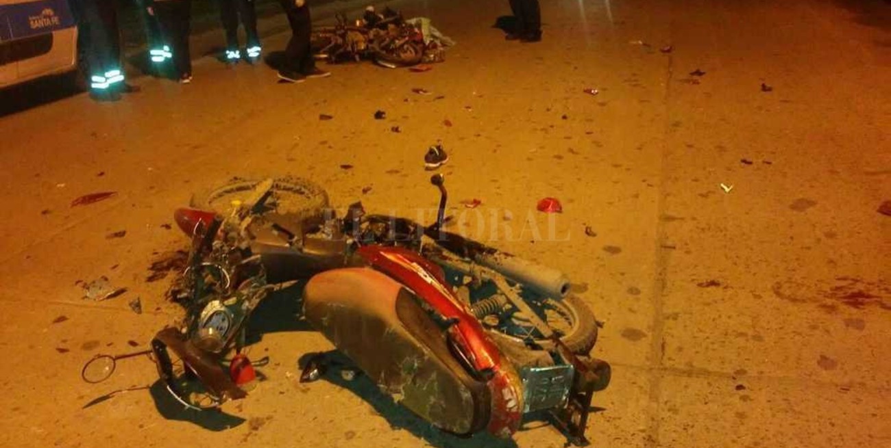 Dos motociclistas fallecidos tras choque en barrio San Agustín
