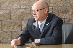 Flavio Raina Cantard: En otras universidades del mundo el sistema de créditos se aplica hace mucho. Es momento de abrir este debate en el país , dijo.