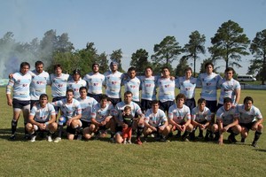 ELLITORAL_267878 |  Luis Cetraro La imagen corresponde al equipo que el sábado 5 de noviembre de 2011 venció a Neuquén Rugby Club por 22 a 0, consagrándose campeón del Ascenso del Torneo del Interior de ese año.