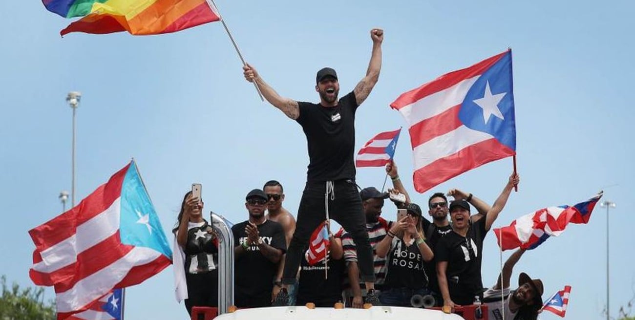 Ricky Martin, Daddy Yankee, Residente y Bad Bunny encabezan la marcha contra el gobernador de Puerto Rico