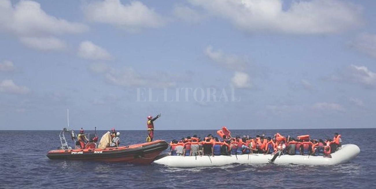 Mueren 64 inmigrantes en naufragio en el Mediterráneo
