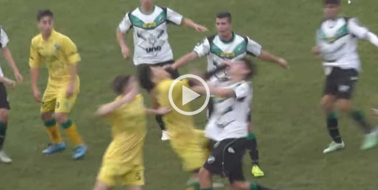 Video: tremenda pelea en un partido del sur argentino
