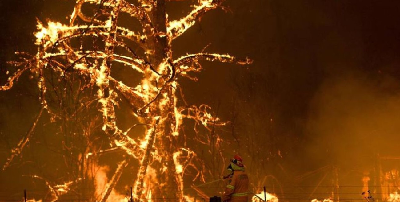Centenares de incendios en Australia dejan al menos cuatro muertos