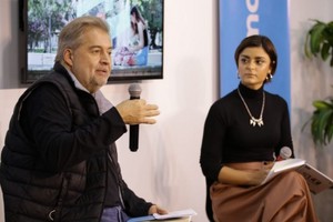 Gentileza Mirabella  junto a la directora Provincial de Protección contra las Violencias, Ornella Grossi, en la inauguración de la sede rosarina de Hacemos Santa Fe.