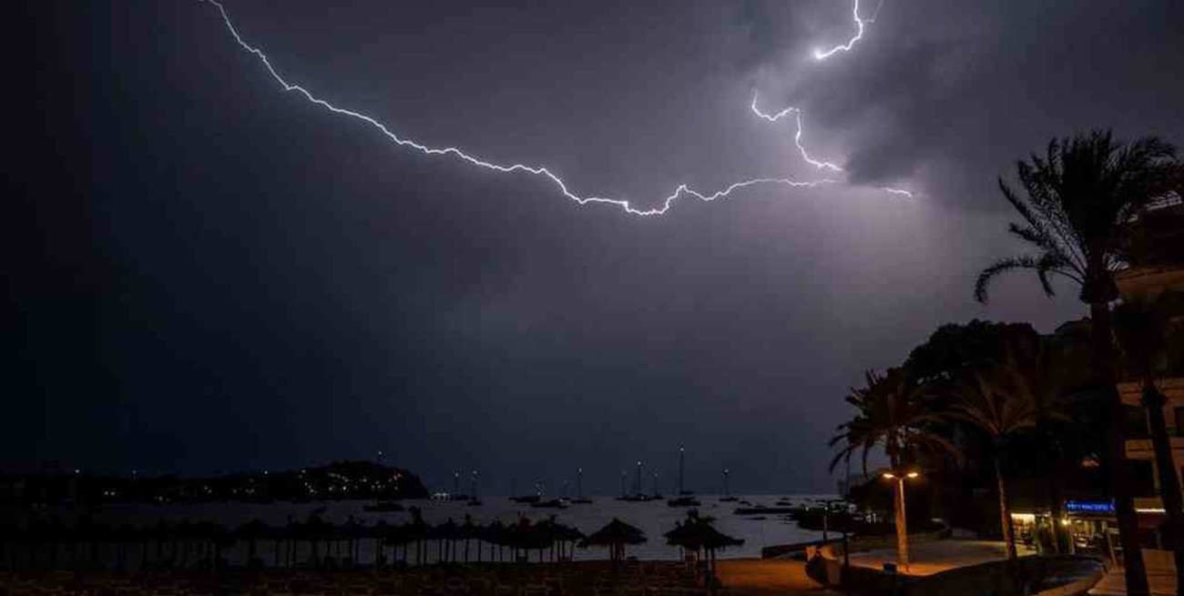 La tormenta Theta, rompe el récords de la temporada de huracanes en el Atlántico