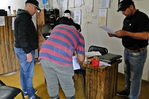 ELLITORAL_188850 |  Gentileza Guardia Rural Los Pumas El presidente comunal de Esteban Rams al momento de ser detenido.