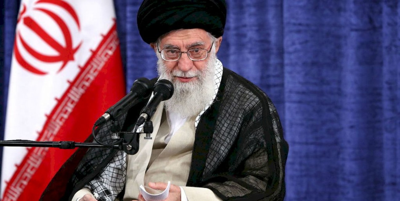 El líder supremo de Irán aseguró que no habrá negociaciones con EEUU