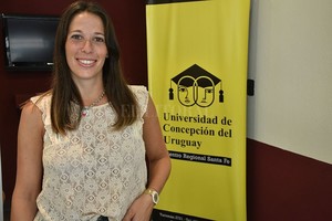 Flavio Raina A lo largo de la carrera, comprendemos lo que significa una buena alimentación, que parta de alimentos reales y no tenga prohibiciones , explicó la coordinadora de la licenciatura en Nutrición de la UCU Santa Fe, Delfina Stamatti.