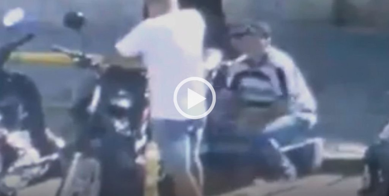 Video: así se robaron una moto en la Recoleta y a plena luz del día