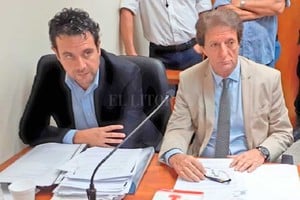 ELLITORAL_312005 |  Agencia Reconquista Jorge Faisal (izq.) quedó como único representante legal de Valdez ante la renuncia de su colega Jorge Bedouret (der.)