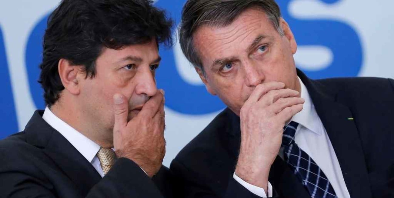 Jair Bolsonaro creía que el virus era "un arma biológica china"   