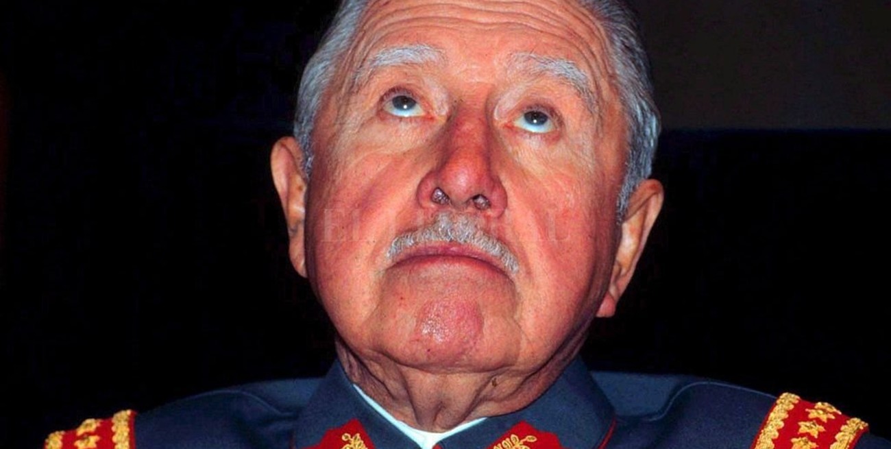 Embargan más de 16 millones de dólares que Pinochet heredó a su familia