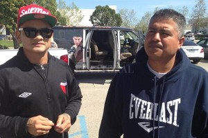 Archivo El Litoral Juntos a la par. El Chino Maidana y Robert García en la previa del primer combate ante Floy Mayweather. El californiano sería quien entrenará al santafesino para la vuelta a los cuadriláteros.