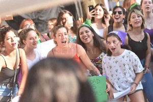 Archivo El Litoral Protagonistas. A lo largo y ancho de la ciudad las mujeres se harán sentir en su día; en esta ocasión será con protocolos por la pandemia. La imagen corresponde a las manifestaciones protagonizadas hace un año atrás.