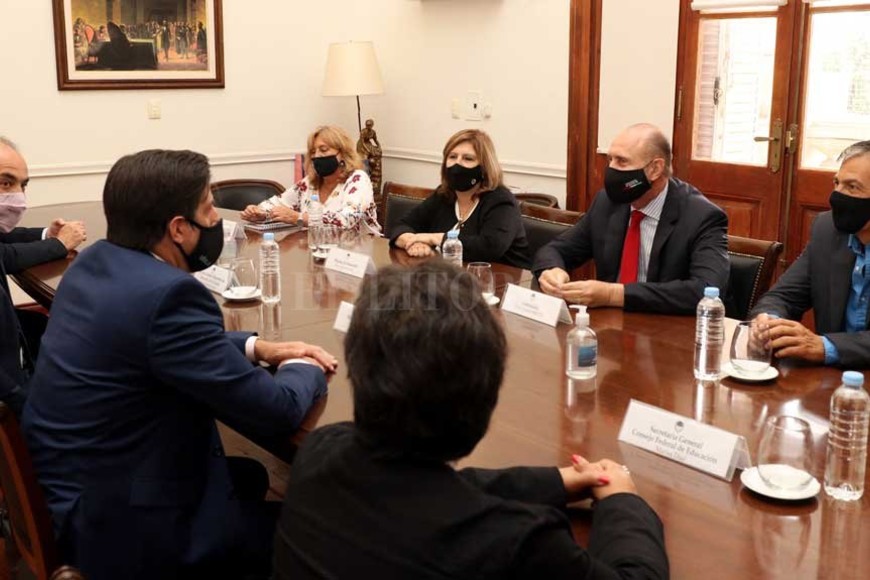 ELLITORAL_353436 |  Gentileza